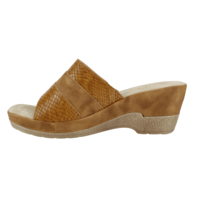 Sandalia New Walk Tachas Camel - Imagen 3