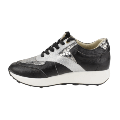 Zapatilla Exs Puntos Cuero Negra