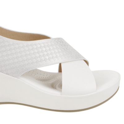 Sandalia New Walk Tiras Cruzadas Blanco 10 83f41e38 701f 4fa5 acda 7e13a85573e6 3j8736 13 00 5